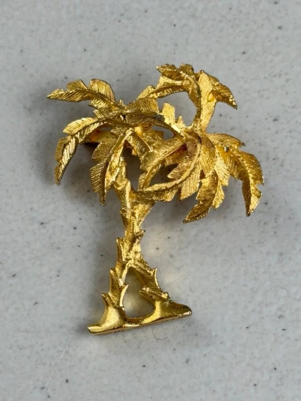 Vintage Palm Tree Brooch 1970s Gold Tone Metal Tropical Pin